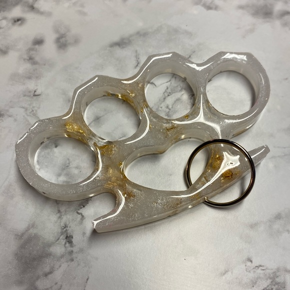 Knuckles keychain - Picture 1 of 7